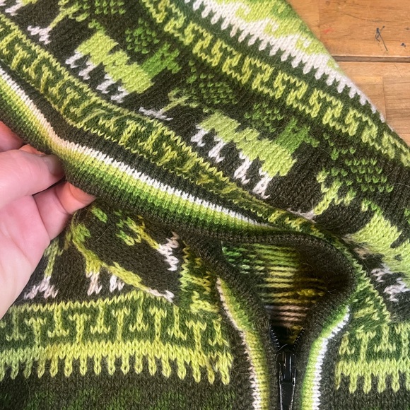 Hand Made Ecuador 100% Alpaca Cardigan Llama Sweater Full Zip green hoodie - Picture 8 of 9